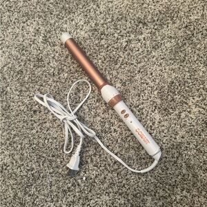 Conair Curling Wand in White and Copper